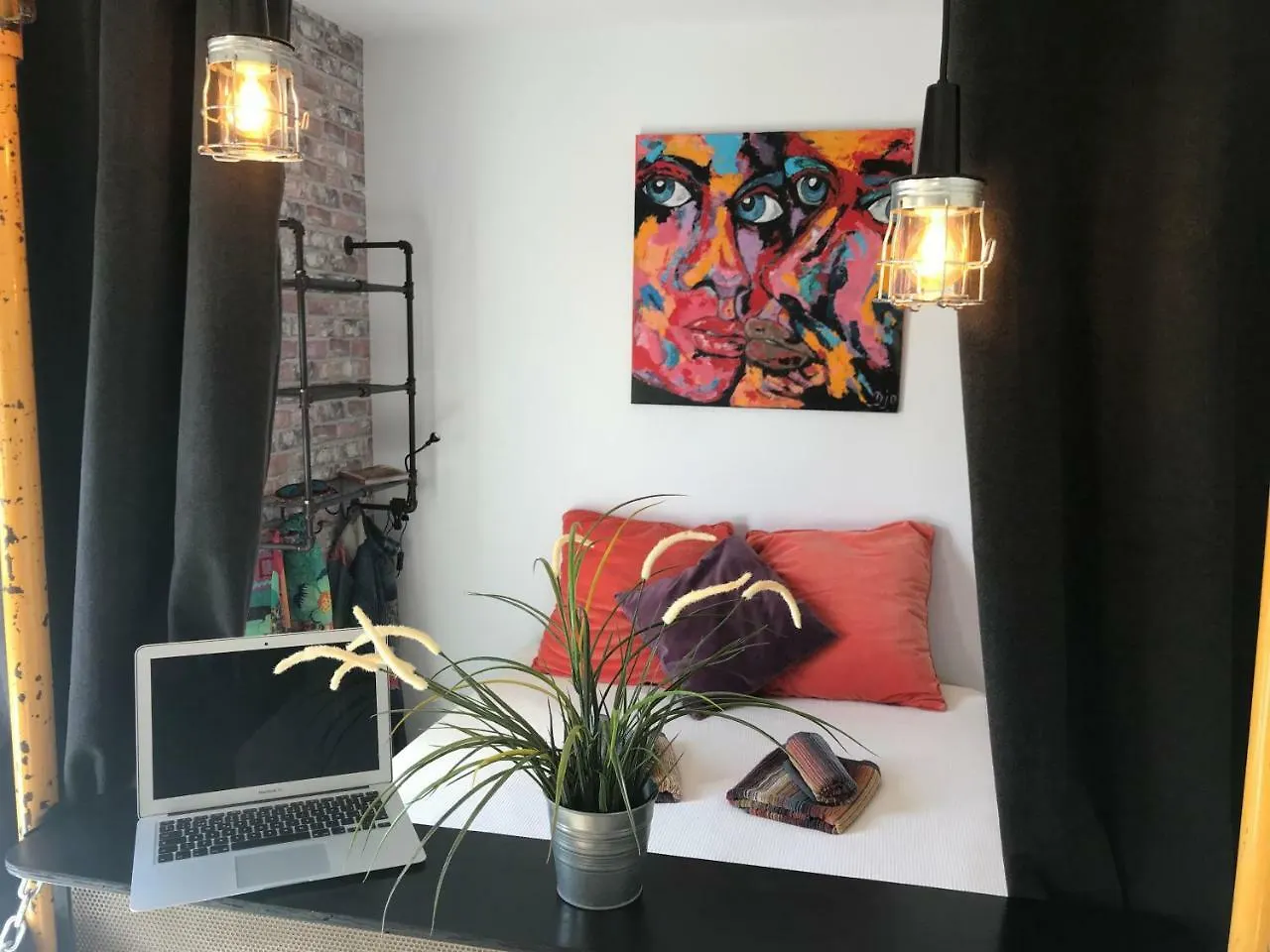 Studio MOSAICO WITH POOL, FIBRE OPTIC 600mb, PARKING, AIR CONDITIONER INCLUDED Tarifa 0*,  España