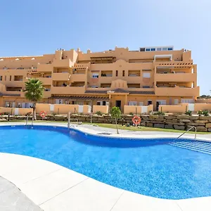 Bajo Con Jardin Y Piscina Cerca De La Playa Dos Apartamento